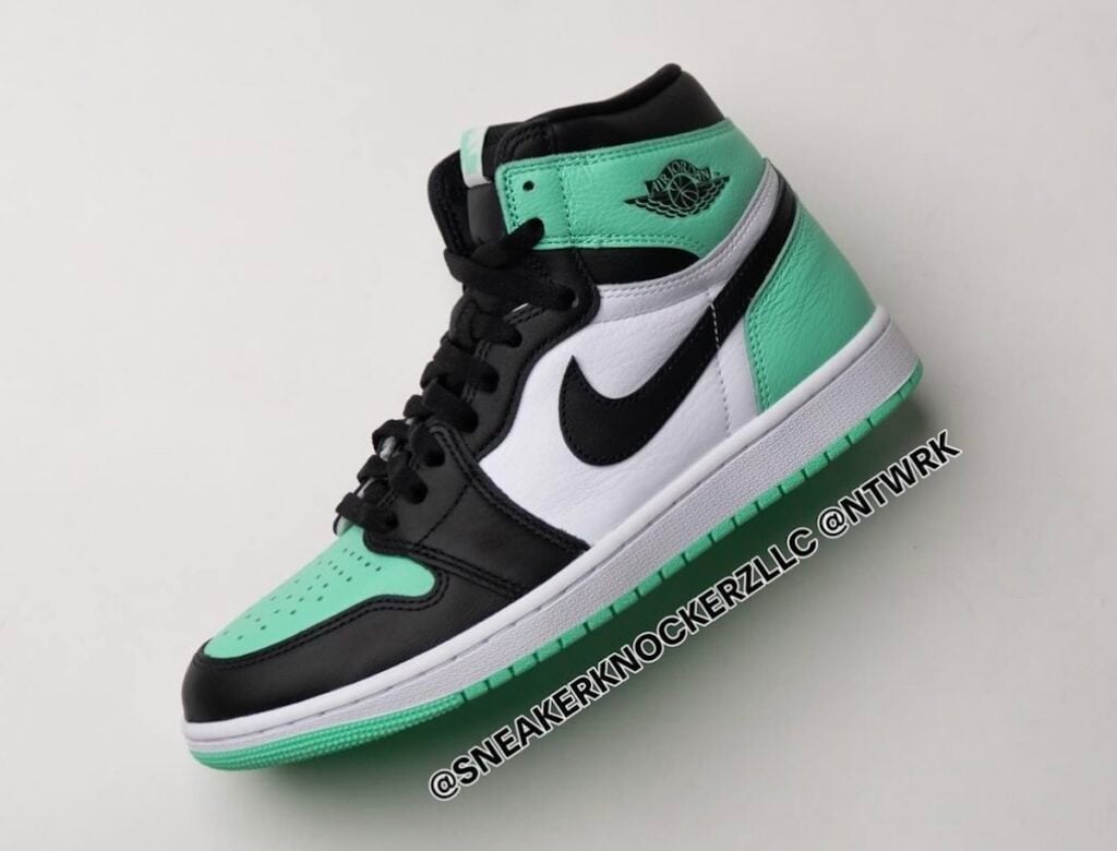 Air Jordan 1 Green Glow 2024