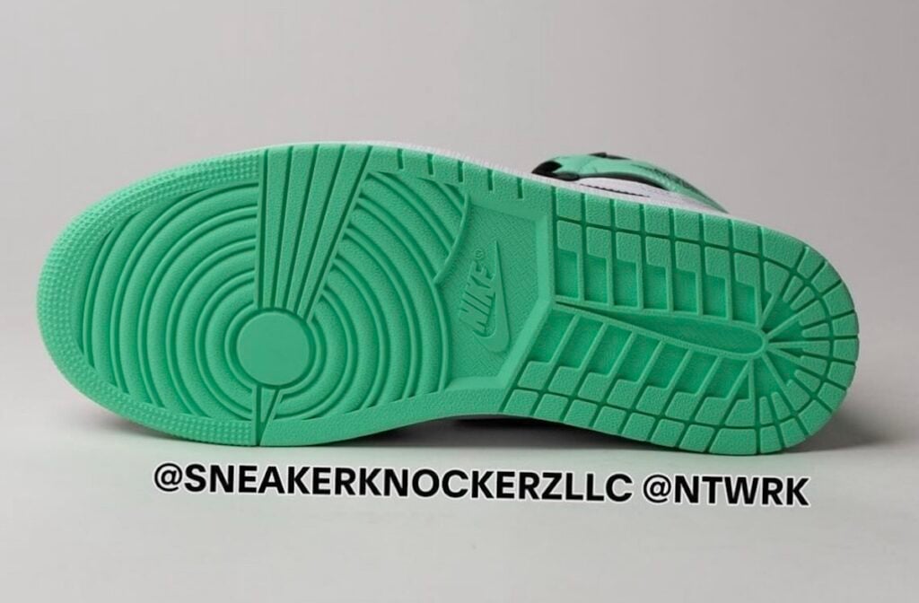 Air Jordan 1 Green Glow 2024