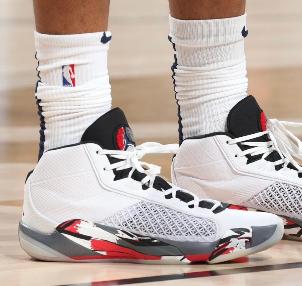 Air Jordan 38 Bugs Bunny