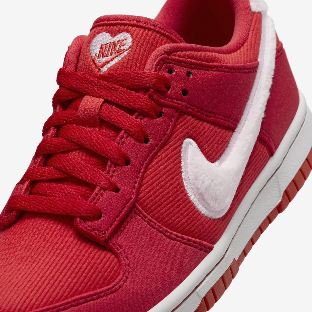 Nike Dunk Low GS Valentines Day 2024
