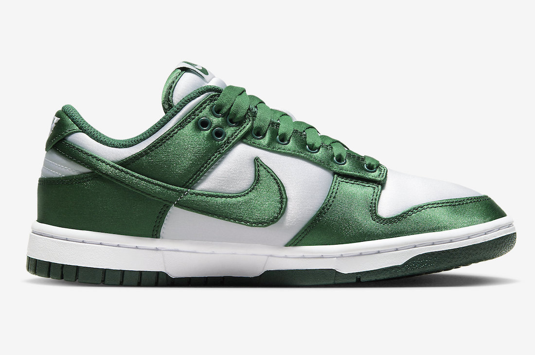 Nike Dunk Low Satin Green DX5931-100