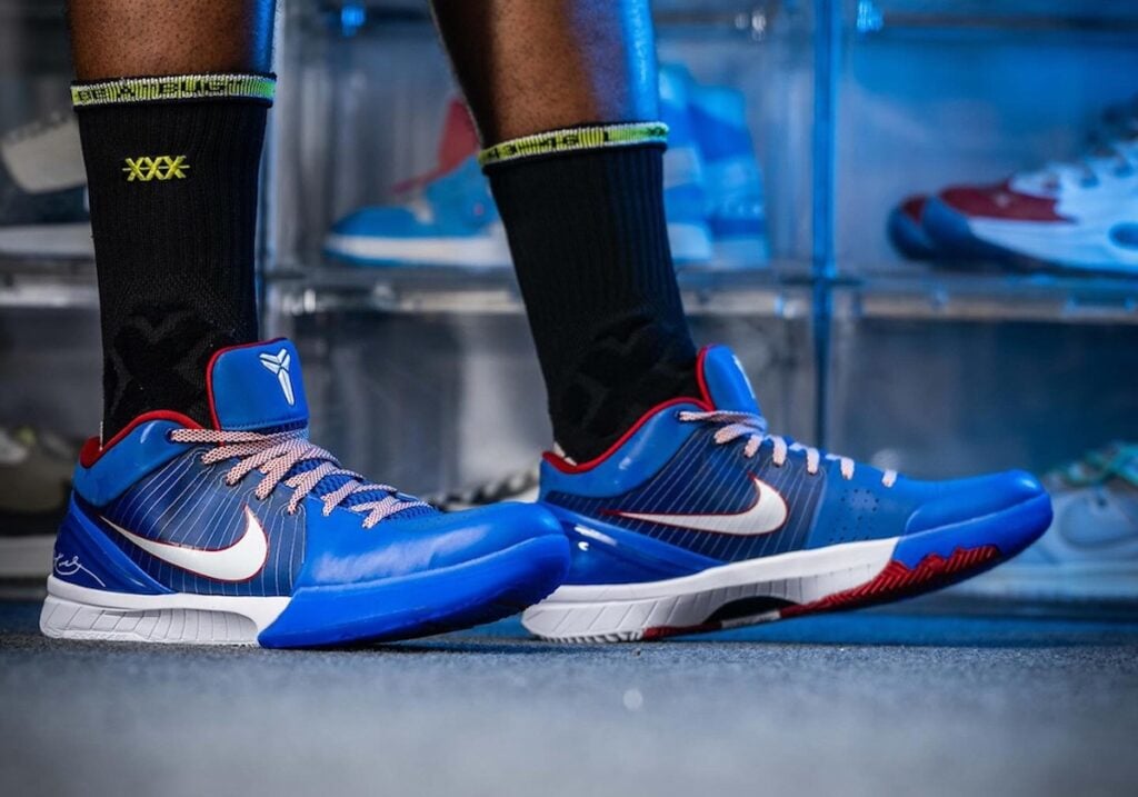 Nike Kobe 4 Protro Philly On-Feet