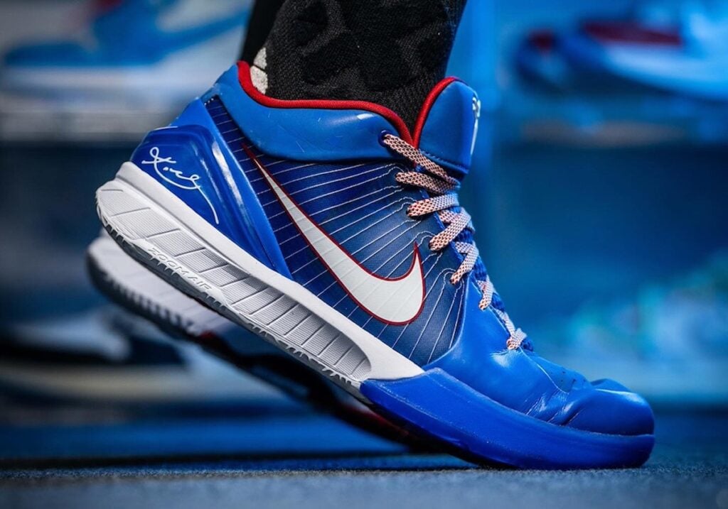 Nike Kobe 4 Protro Philly On-Feet